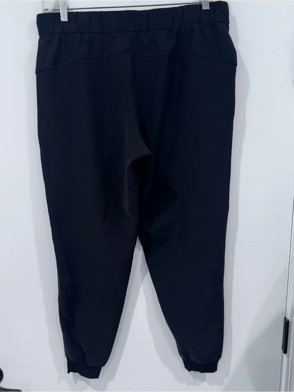 Lululemon On The Fly Pants Sz 12 Black Athleisure Elastic Waist Pockets Travel